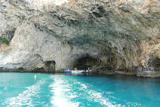Escursione in barca alla Grotta Zinzulusa 1h